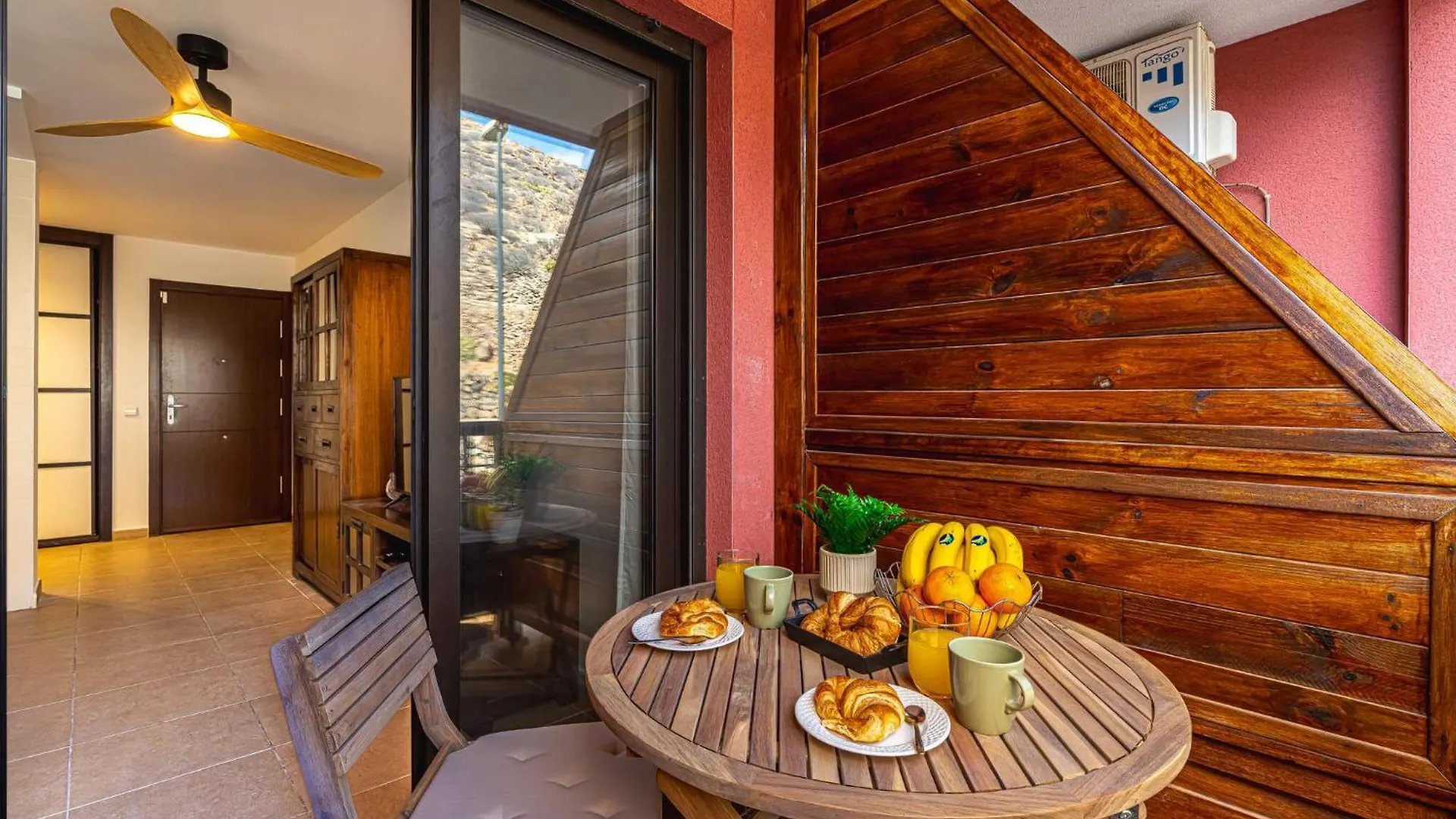 As De Casas - Apartment In Palm Mar - El Mocan